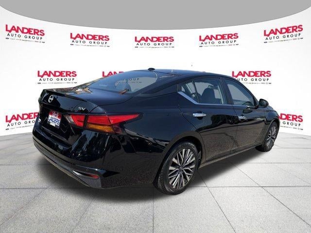 2023 Nissan Altima 2.5 SV Sedan