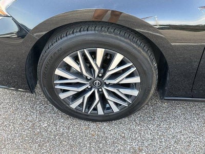 2024 Nissan Altima 2.5 SV Sedan