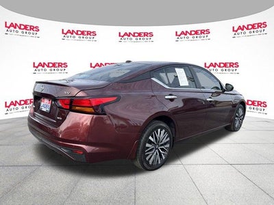 2024 Nissan Altima 2.5 SV AWD Sedan