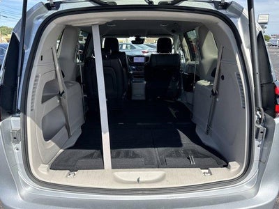 2023 Chrysler Pacifica Touring L FWD