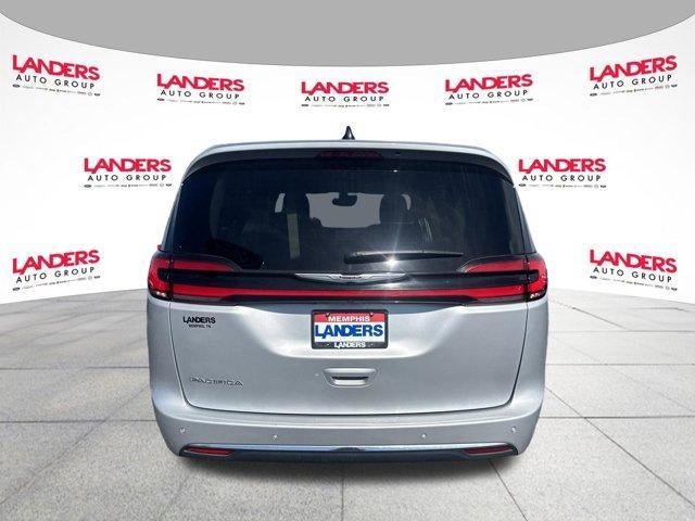 2023 Chrysler Pacifica Touring L FWD