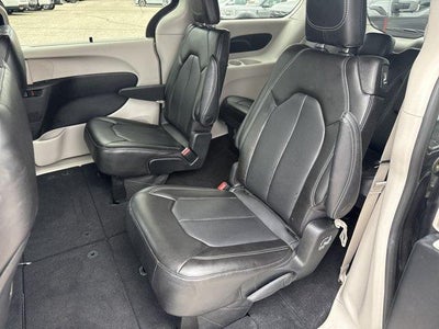 2023 Chrysler Pacifica Touring L FWD