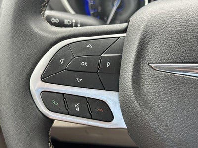 2023 Chrysler Pacifica Touring L FWD