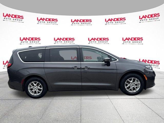 2023 Chrysler Pacifica Touring L FWD