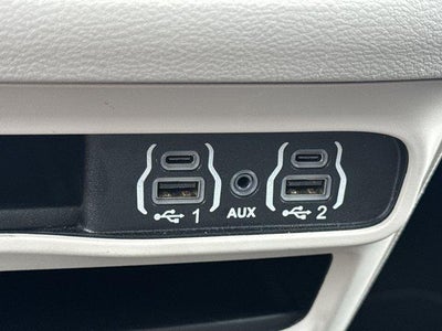 2023 Chrysler Pacifica Touring L FWD