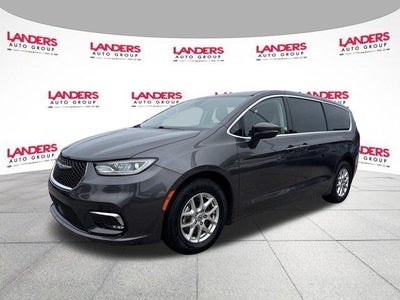 2023 Chrysler Pacifica Touring L FWD