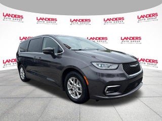 2023 Chrysler Pacifica Touring L FWD