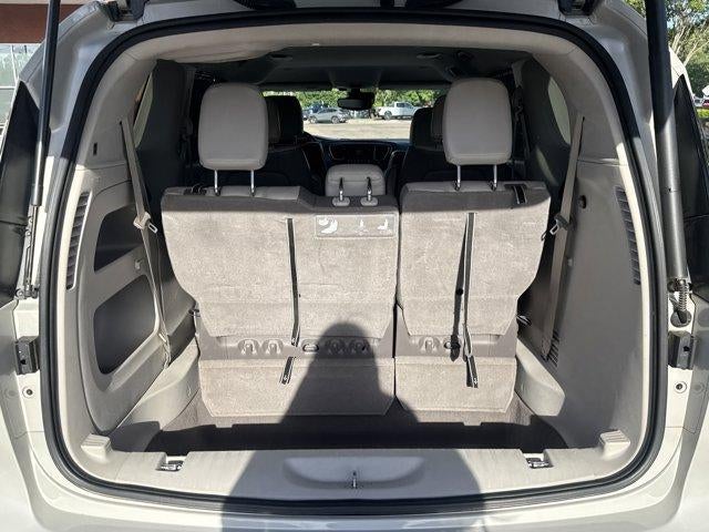 2017 Chrysler Pacifica Touring-L Plus FWD