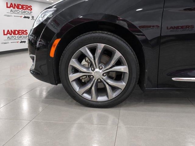2019 Chrysler Pacifica Limited FWD