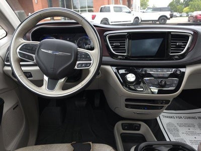 2019 Chrysler Pacifica Limited FWD