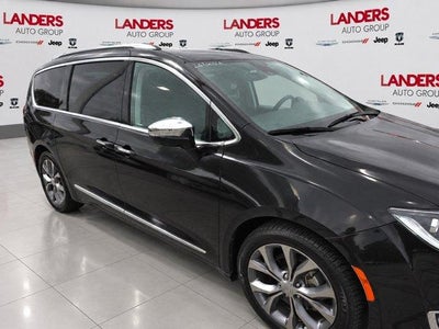 2019 Chrysler Pacifica Limited FWD