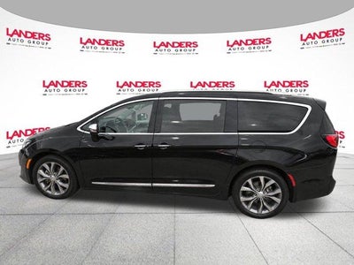 2019 Chrysler Pacifica Limited FWD