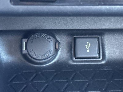 2022 Toyota RAV4 XLE AWD (Natl)