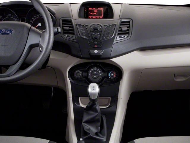 2011 Ford Fiesta 4dr Sdn SE