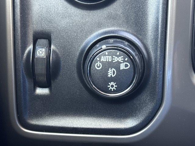 2018 Chevrolet Silverado 1500 Crew Cab Short Box 4-Wheel Drive High Country