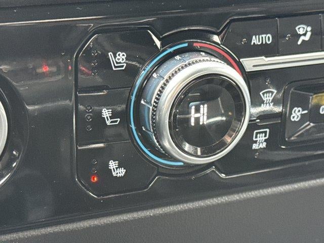 2023 GMC Sierra 1500 Crew Cab Short Box 4-Wheel Drive SLT