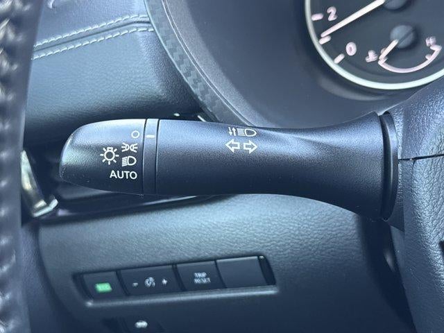 2025 Nissan Sentra SV CVT