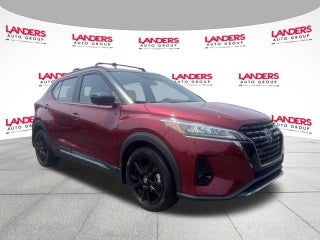 2021 Nissan Kicks SR FWD