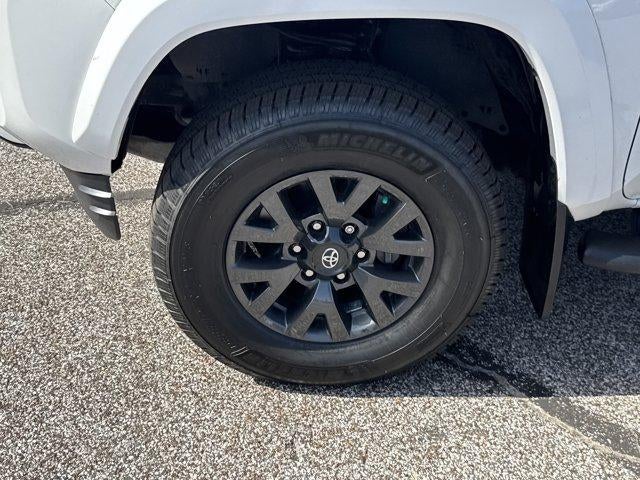 2023 Toyota Tacoma 2WD 2WD SR5 Double Cab 6' Bed V6 AT (GS)