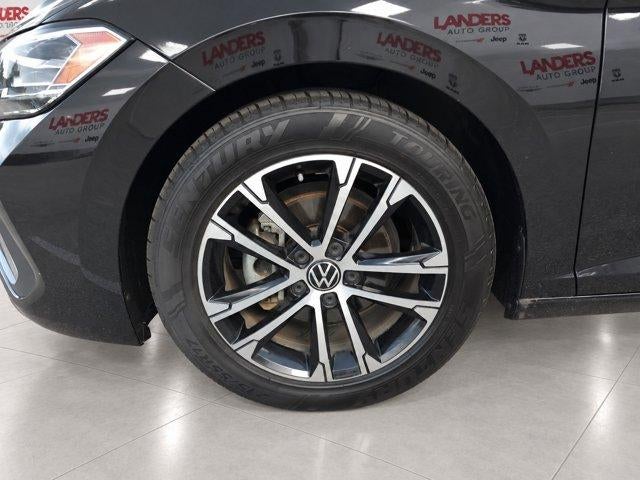 2022 Volkswagen Jetta Sport Auto