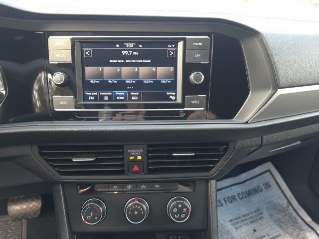2022 Volkswagen Jetta Sport Auto