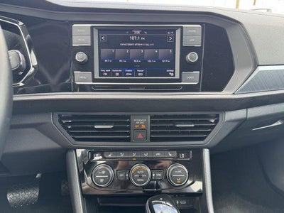 2024 Volkswagen Jetta SE Auto