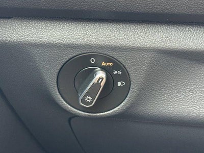 2024 Volkswagen Jetta SE Auto