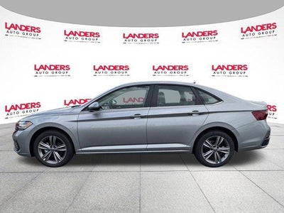 2024 Volkswagen Jetta SE Auto