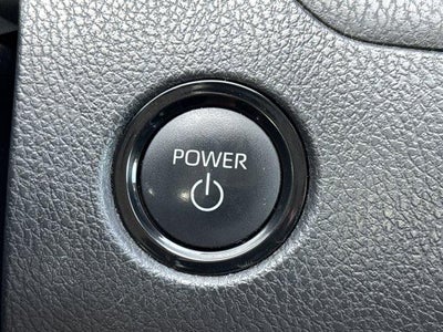2025 Toyota Camry LE (SE)