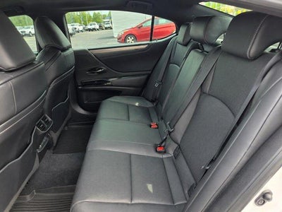 2022 Lexus ES 300h F SPORT FWD