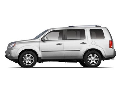 2011 Honda Pilot 2WD Touring with DVD Rear Entertainment System and Navigation