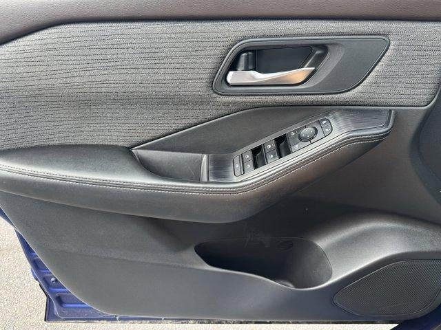 2021 Nissan Rogue FWD SV