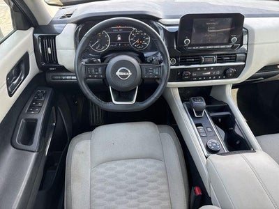 2023 Nissan Pathfinder SV 4WD