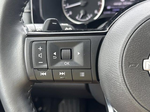 2023 Nissan Pathfinder SL 2WD