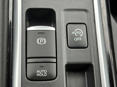 2023 Nissan Pathfinder SL 2WD