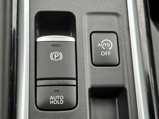 2023 Nissan Pathfinder SL 2WD
