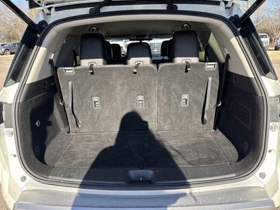 2023 Nissan Pathfinder SL 4WD