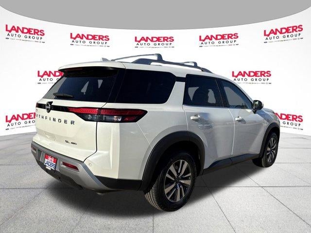 2023 Nissan Pathfinder SL 4WD