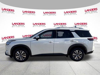 2023 Nissan Pathfinder SL 4WD