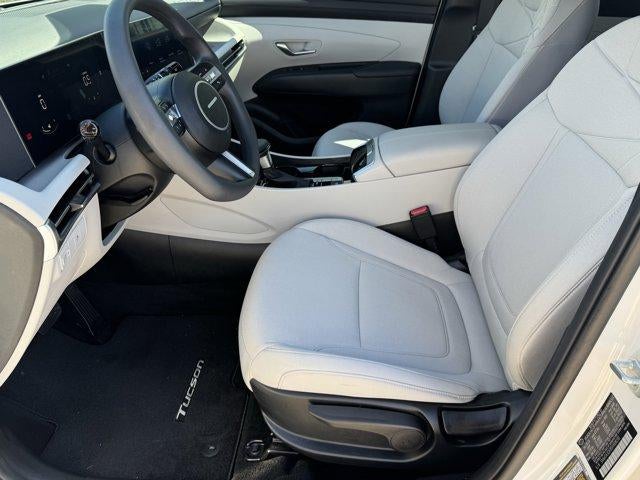 2025 Hyundai TUCSON SE FWD