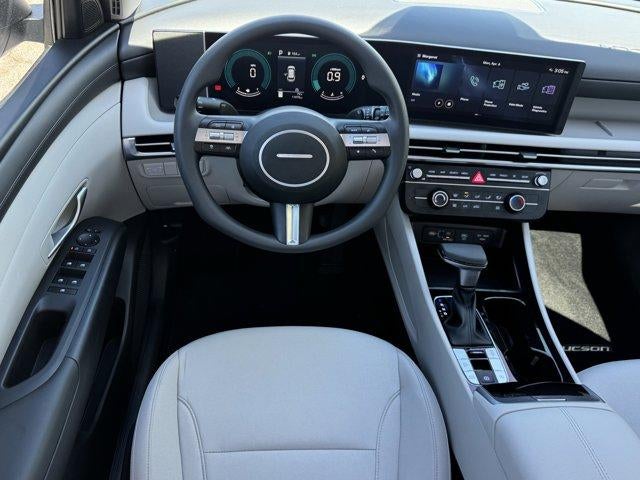 2025 Hyundai TUCSON SE FWD