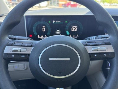 2025 Hyundai TUCSON SE FWD