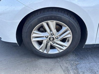 2019 Hyundai ELANTRA SEL Auto