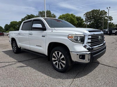 2018 Toyota Tundra 4WD 4WD SR5 CrewMax 5.5' Bed 5.7L FFV (SE)