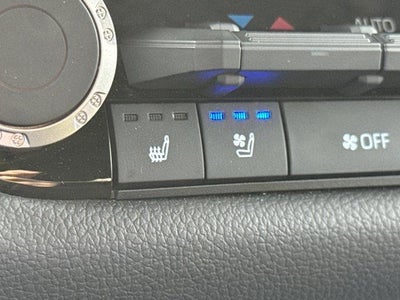 2025 Toyota Tundra 4WD 4WD Limited CrewMax 5.5' Bed (Natl)