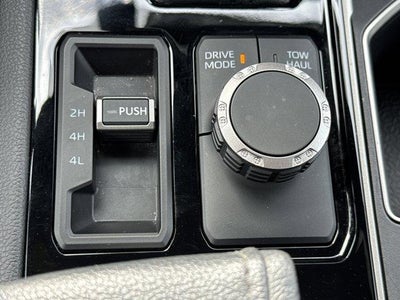 2025 Toyota Tundra 4WD 4WD Limited CrewMax 5.5' Bed (Natl)