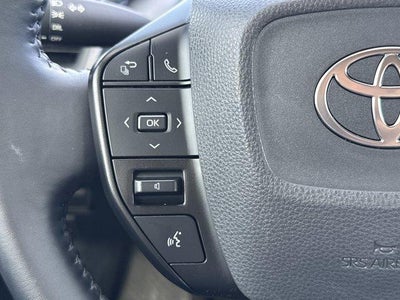 2024 Toyota Prius LE (Natl)