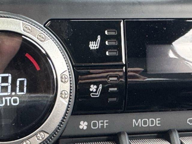 2025 Toyota 4Runner Hybrid Trailhunter 4WD (Natl)