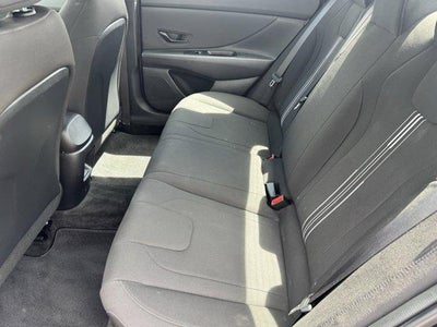 2025 Hyundai ELANTRA SEL Sport IVT