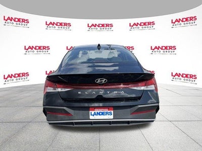 2025 Hyundai ELANTRA SEL Sport IVT